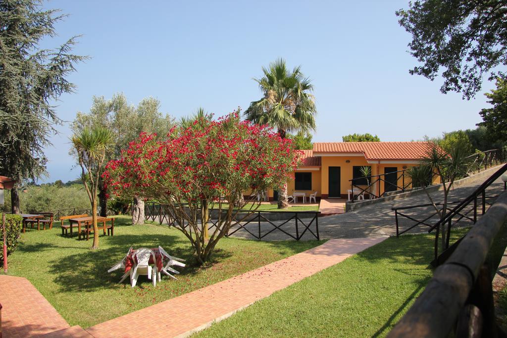 Borgo San Cosmo Tropea Bed and Breakfast Brattiro Eksteriør billede