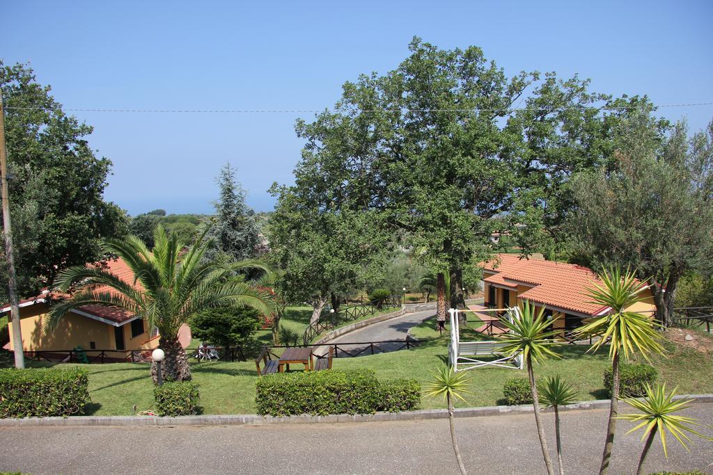 Borgo San Cosmo Tropea Bed and Breakfast Brattiro Eksteriør billede