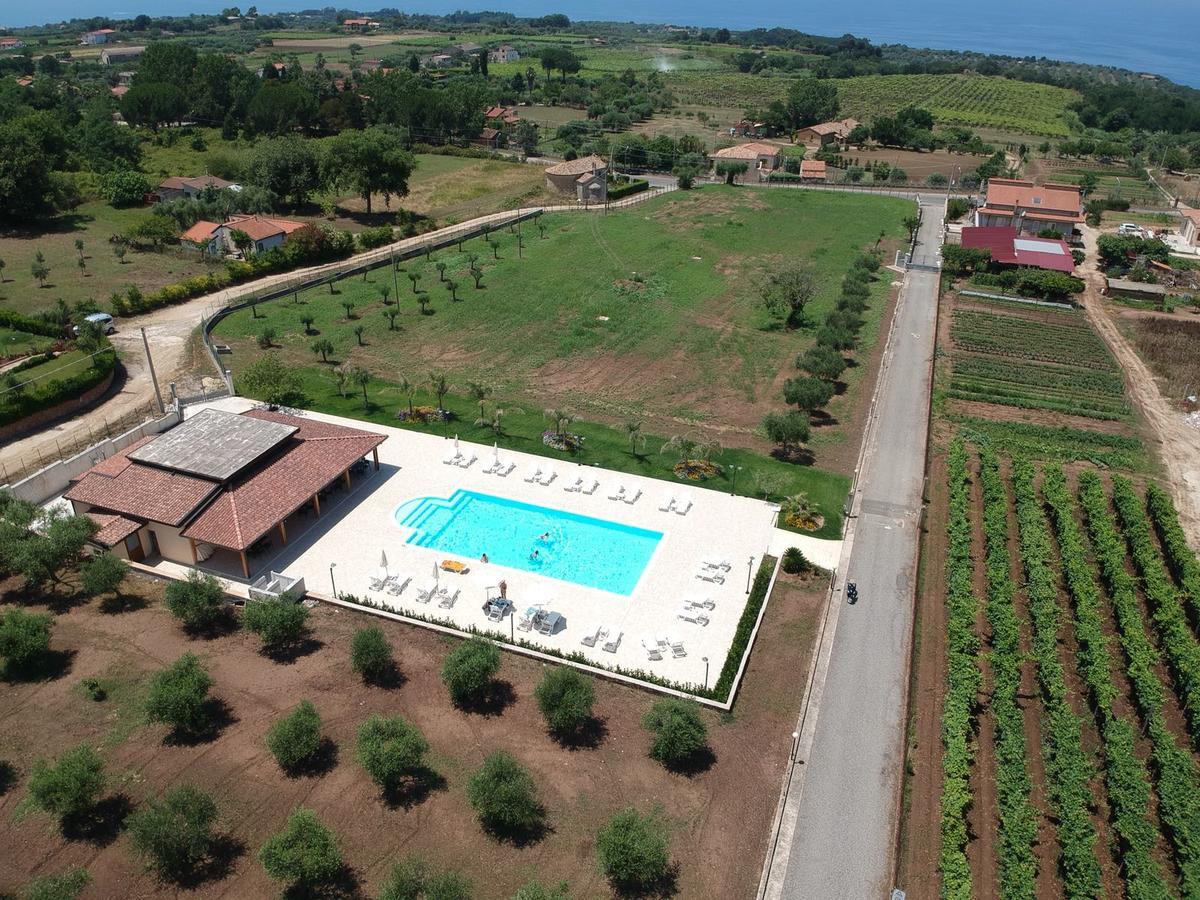 Borgo San Cosmo Tropea Bed and Breakfast Brattiro Eksteriør billede